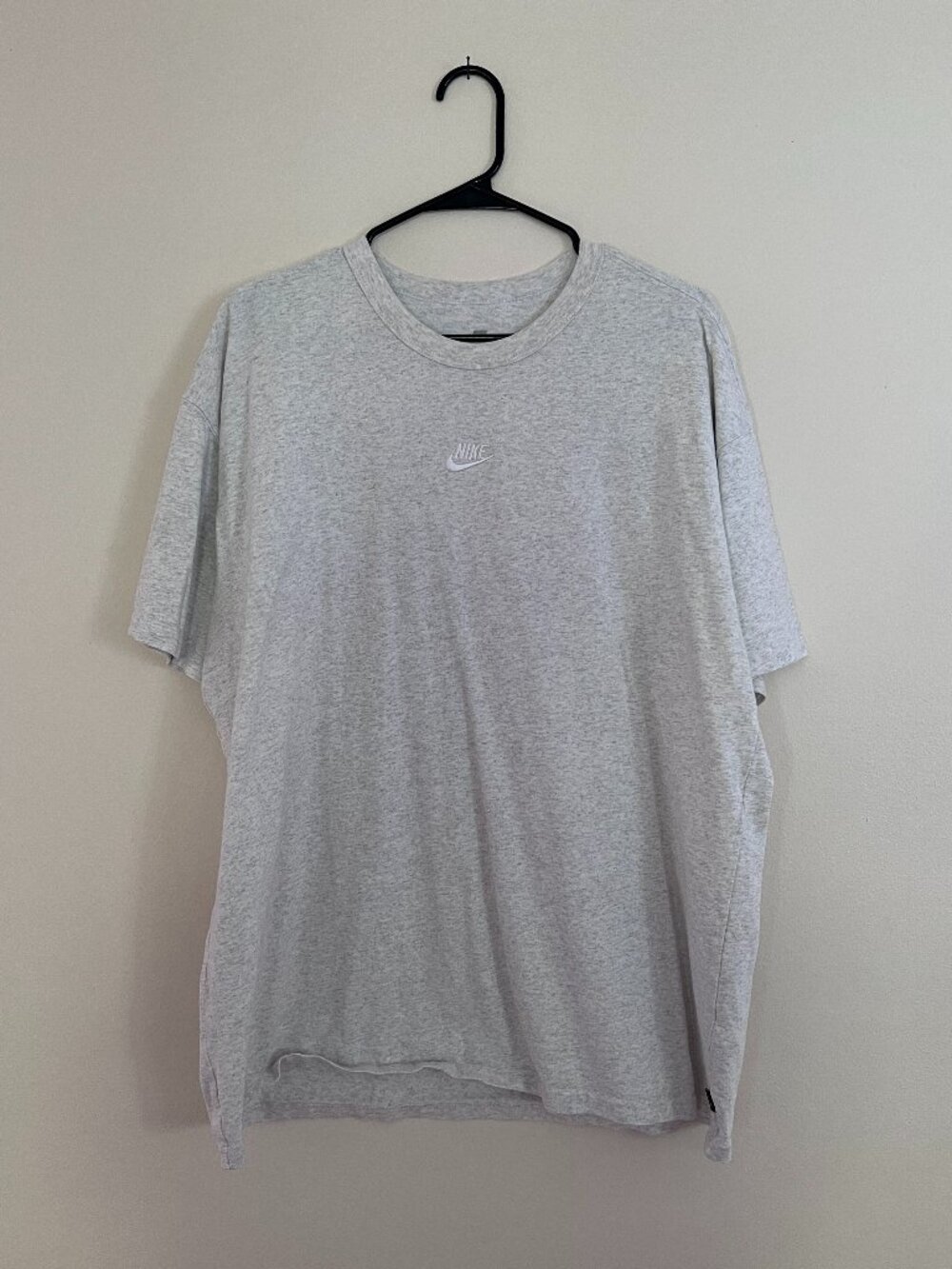 Nike Premium Essentials Heavyweight T-Shirt